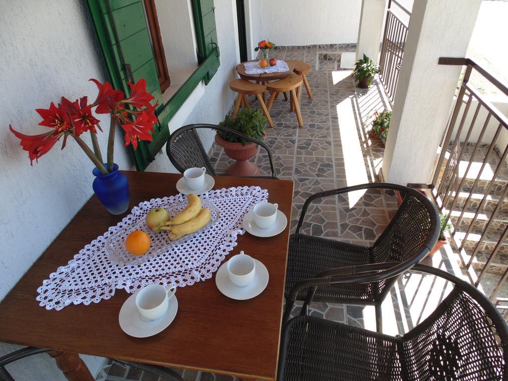 Holiday Home Paklenica Starigrad Paklenica Dış mekan fotoğraf
