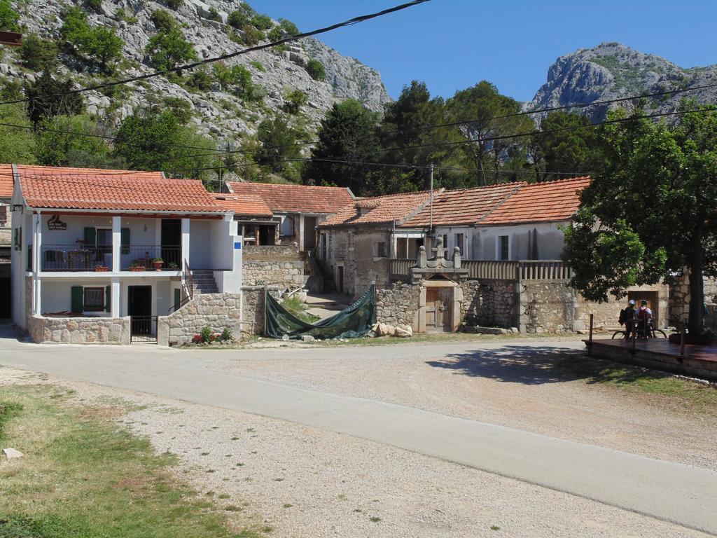 Holiday Home Paklenica Starigrad Paklenica Dış mekan fotoğraf